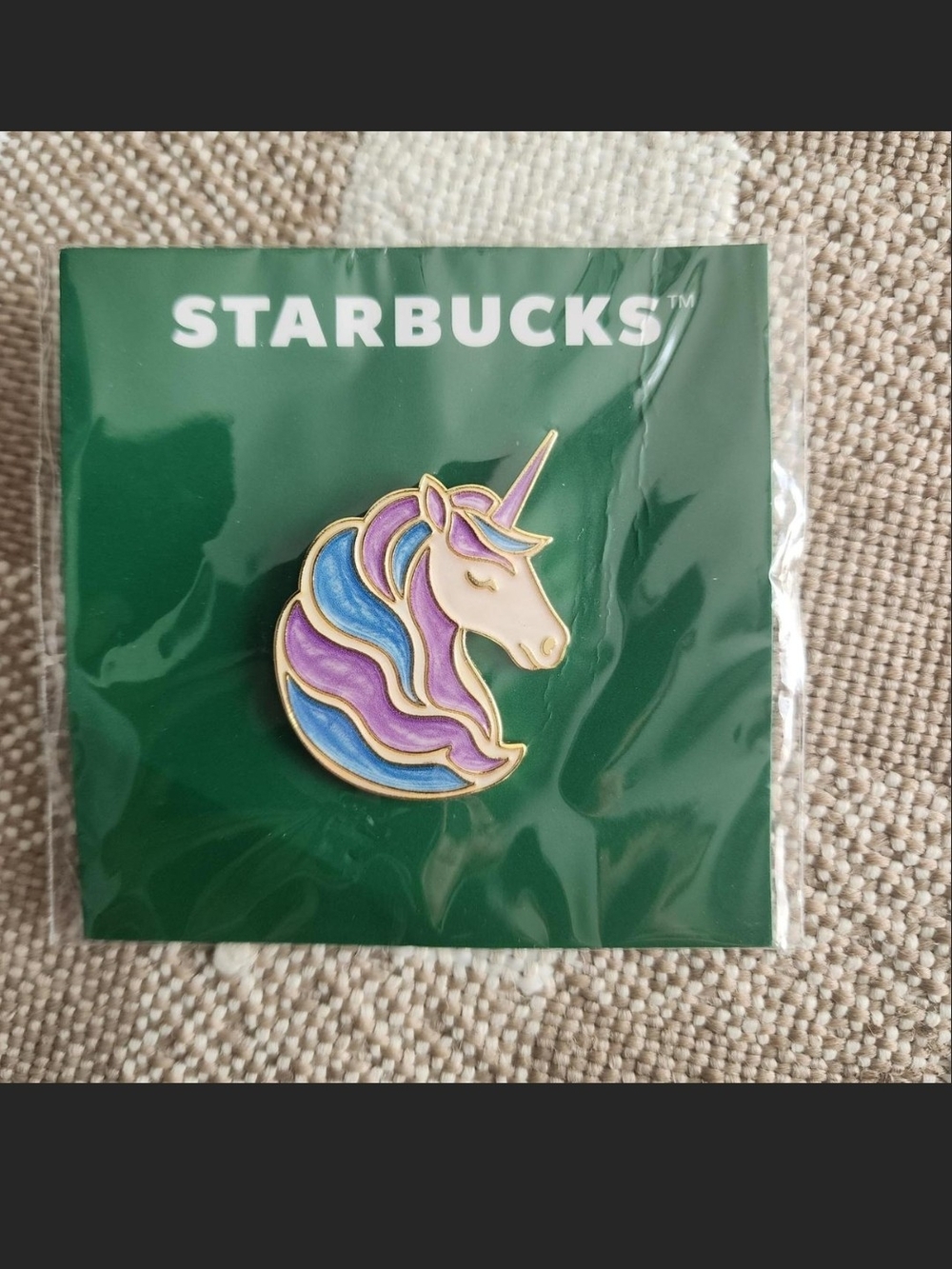 ⭐ Starbucks Unicorn Enamel Pin – Rare & Sealed – Collector’s Edition